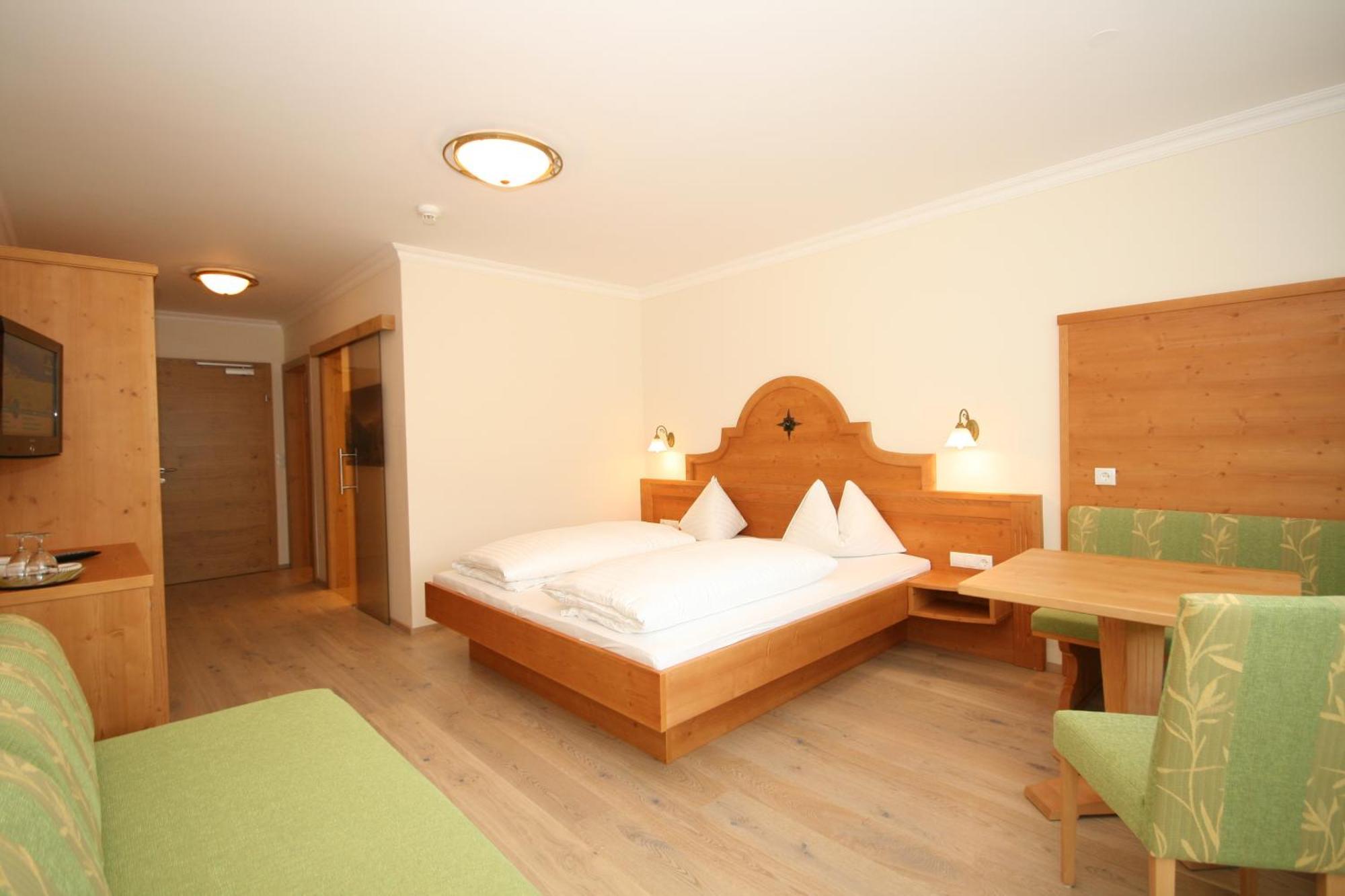 Alpenhotel Neuwirt سخلادميخ المظهر الخارجي الصورة