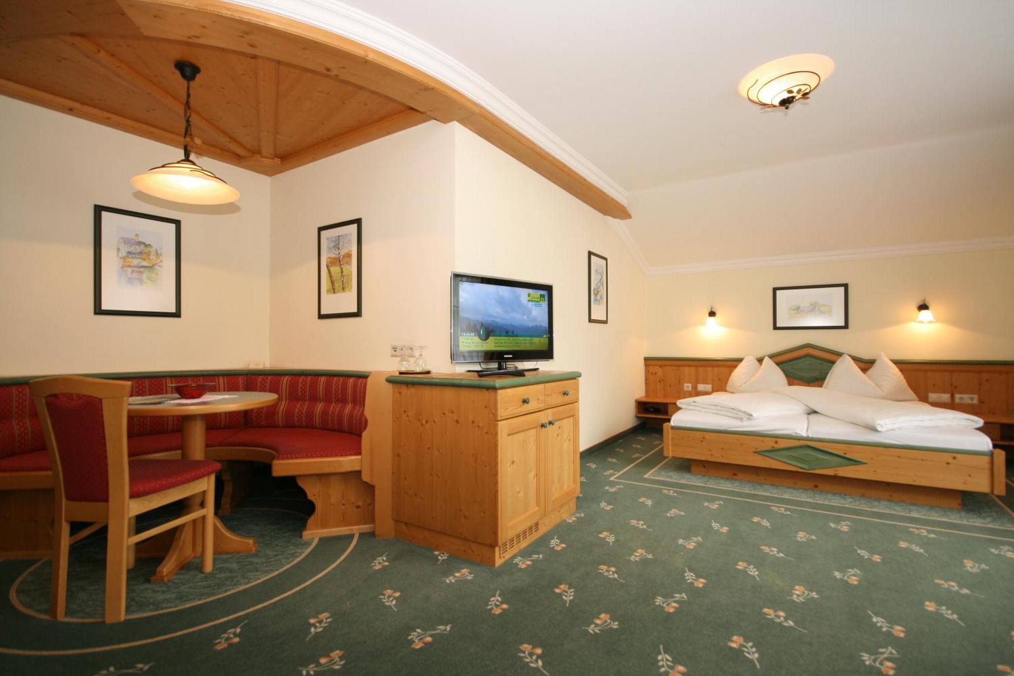 Alpenhotel Neuwirt سخلادميخ الغرفة الصورة