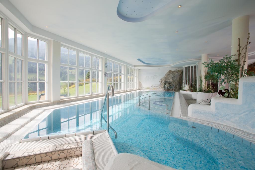 Alpenhotel Neuwirt سخلادميخ المظهر الخارجي الصورة